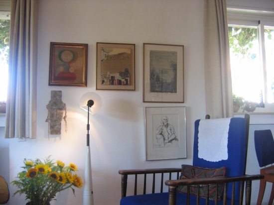 Isaac Eppels portrait in Jerusalem, bottom right, above the armchair